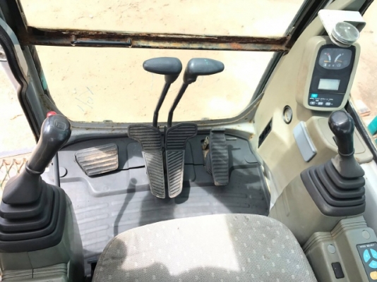 ขายรถแบคโฮ KOBELCO SK135SR YY01 มีลายหัวกระแทก รถนอกนำเข้าจากญี่ปุ่น สภาพสวยพร้อมใช้ มีVDOการทำงานครับ