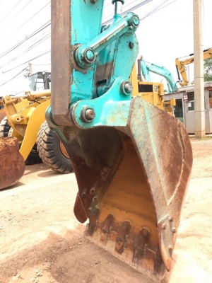 ขายรถแบคโฮ KOBELCO SK135SR YY01 มีลายหัวกระแทก รถนอกนำเข้าจากญี่ปุ่น สภาพสวยพร้อมใช้ มีVDOการทำงานครับ