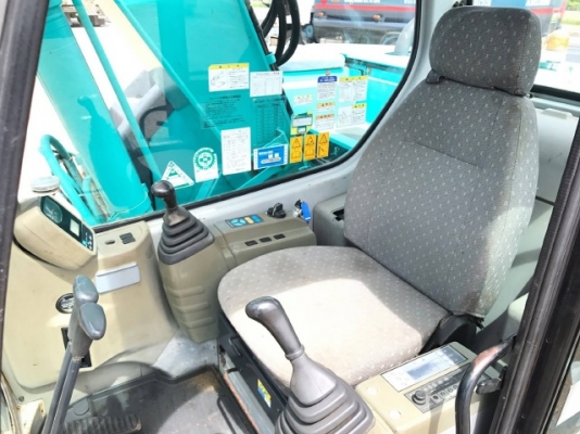 ขายรถแบคโฮ KOBELCO SK135SR YY01 มีลายหัวกระแทก รถนอกนำเข้าจากญี่ปุ่น สภาพสวยพร้อมใช้ มีVDOการทำงานครับ