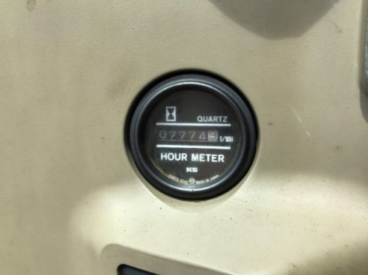 ขายรถแบคโฮ KOBELCO SK135SR YY01 มีลายหัวกระแทก รถนอกนำเข้าจากญี่ปุ่น สภาพสวยพร้อมใช้ มีVDOการทำงานครับ