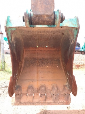 ขายรถแบคโฮ KOBELCO SK135SR YY01 มีลายหัวกระแทก รถนอกนำเข้าจากญี่ปุ่น สภาพสวยพร้อมใช้ มีVDOการทำงานครับ