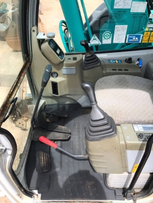 ขายรถแบคโฮ KOBELCO SK135SR YY01 มีลายหัวกระแทก รถนอกนำเข้าจากญี่ปุ่น สภาพสวยพร้อมใช้ มีVDOการทำงานครับ