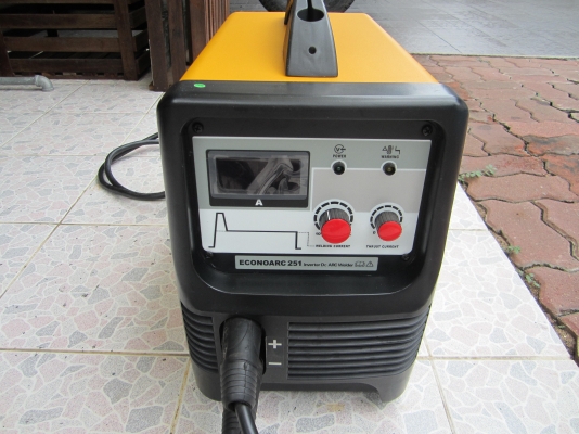 Welding Machine (Econoarc 251)