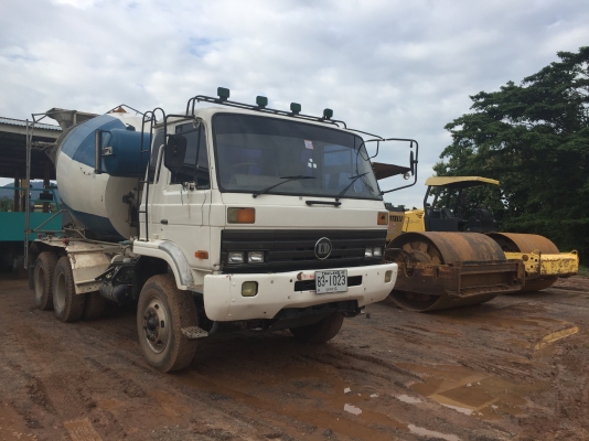 ขายรถบรรทุก  10ล้อ โม่ปูน 2 เพลา 2 คัน 1050000 บาท