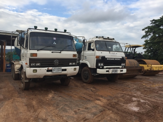 ขายรถบรรทุก  10ล้อ โม่ปูน 2 เพลา 2 คัน 1050000 บาท