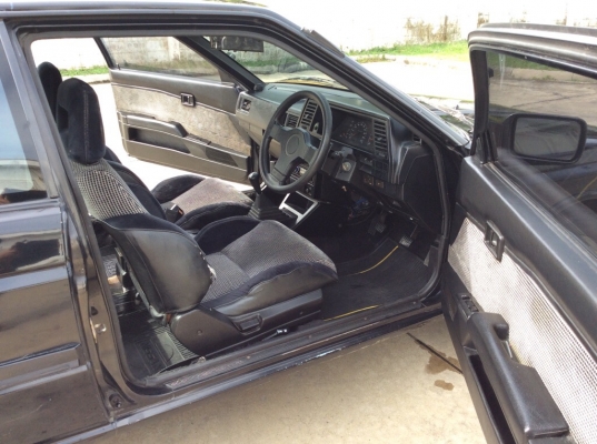 ขายรถสปอร์ตในตำนาน RZ1 ปี87 เครื่อง 1.5 เกียร์ธรรมดา แก๊สLPG กระจกไฟฟ้า ภายในสวยๆเดิมๆ แอร์วิทยุCD แม็ก15" รถขับดีมากๆพร้อมใช้ ภาษี มกรา60 ขายถูกด่วน