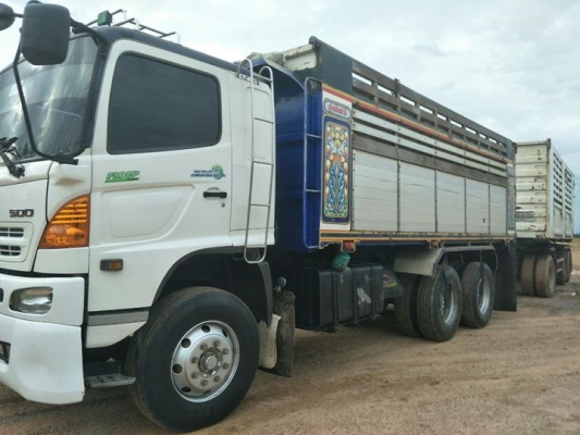 10 ล้อ 2 เพลา HINO 320 ปลายปี 48 กระบะสามมิตร เปลี่ยนแผงข้างมิเนียม - ดั้ม มีระบบลากพ่วง ราคา 1.55 ล้าน ต่อรอง