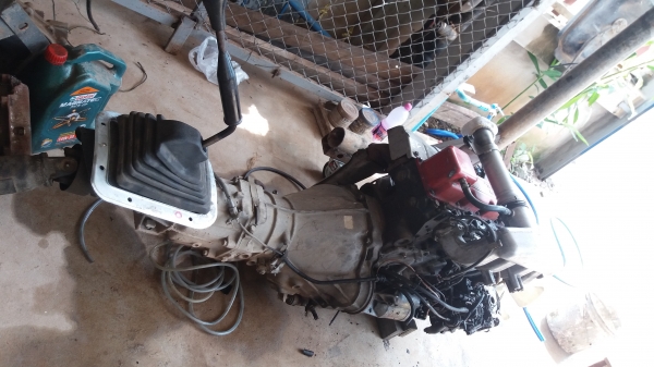 ขายเครื่อง Nissan BigM TD27ฝาแดง+เกียร์+เอกสารพร้อมโอน