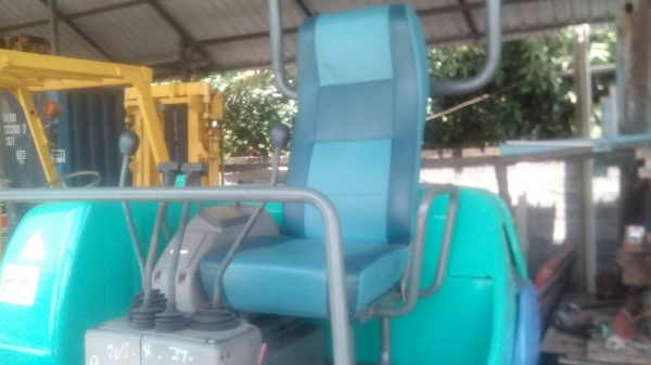 รถเก่านอกโคมัตสุ PC 20-7 ราคา 275,000 เอกสารอินวอย รถภาคกลาง