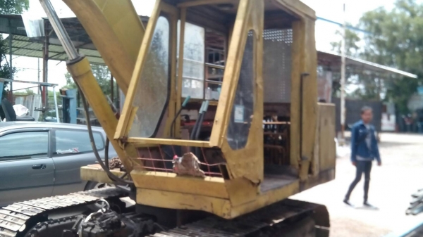 โคมัตสุ KOMATSU PC 60-1 ราคา 250,000 รถภาคกลาง