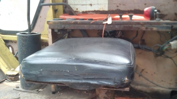 โคมัตสุ KOMATSU PC 60-1 ราคา 250,000 รถภาคกลาง