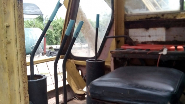 โคมัตสุ KOMATSU PC 60-1 ราคา 250,000 รถภาคกลาง