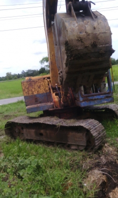 แบคโฮโคมัสสุ 10 HT ราคา 220,000 รถภาคกลาง