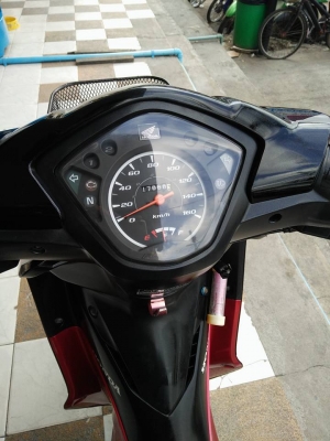 เวฟ 110 ไอ สีดำแดง ปี 2555 ขับง่าย คงทน ประหยัดน้ำมัน