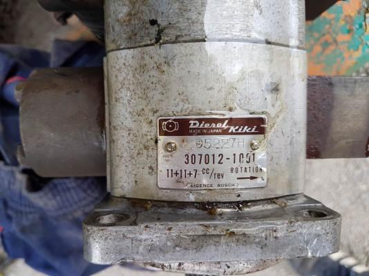 ขายปั๊มไฮโดรลิคเก่านอก9500