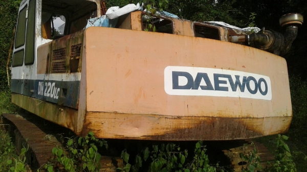 รถขุดDAEWOO DN220LC..รถใช้งานได้ปกติแล้วจอดไว้ ไมมีคนขับ เอกสารซื้อขาย