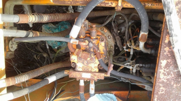 รถขุดDAEWOO DN220LC..รถใช้งานได้ปกติแล้วจอดไว้ ไมมีคนขับ เอกสารซื้อขาย