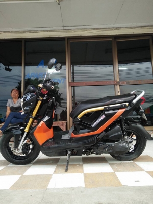 โฉมใหม่ปัจจุบัน Honda Zoomer X สีดำ ตัวท๊อป ปี 2559 หล่อขั้นเทพ เรือนไมล์ดิจิตอล ราคาถูกๆ