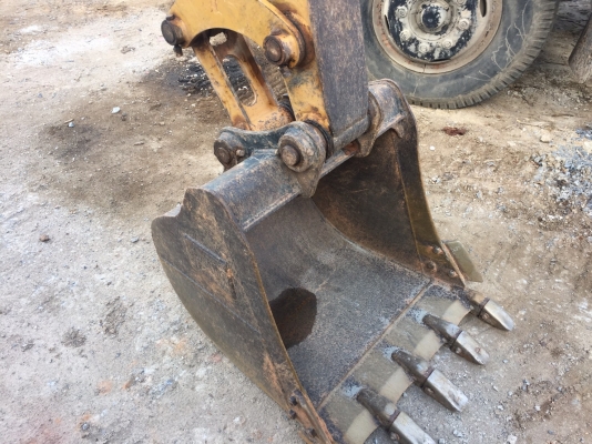 CAT306E...รถใช้มา2000ชั่วโมงนิดๆสภาพเกือบใหม่ CAT306E...รถใช้มา2000ชั่วโมงนิดๆสภาพเกือบใหม่