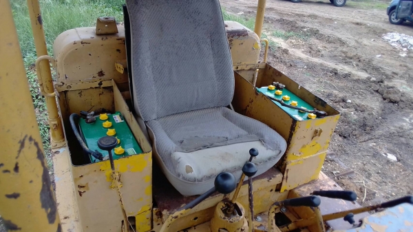 แทรคเตอร์ CAT D4D ตีนไก่ พร้อมใช้งาน แทรคเตอร์ CAT D4D ตีนไก่ พร้อมใช้งาน