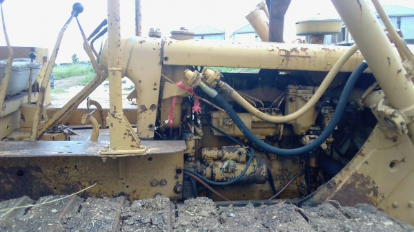 แทรคเตอร์ CAT D4D ตีนไก่ พร้อมใช้งาน แทรคเตอร์ CAT D4D ตีนไก่ พร้อมใช้งาน