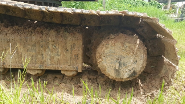 ขาย แบคโฮ KOBELCO SK200 Mark 2 เครื่อง 6BG1 เทอร์โบ ปั้มใหม่ ช่วงล่างเต็ม รถใช้งานได้ดี เอกสารใบซื้อขาย