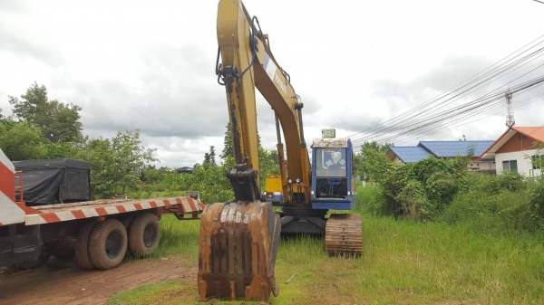 ขาย แบคโฮ KOBELCO SK200 Mark 2 เครื่อง 6BG1 เทอร์โบ ปั้มใหม่ ช่วงล่างเต็ม รถใช้งานได้ดี เอกสารใบซื้อขาย