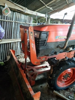 ขายด่วน เครื่องจักกลการเกษตร สภาพพร้อมใช้งาน อุปกรณ์ครบ