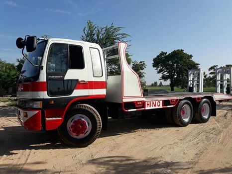 ขาย10ล้อ2เพลา HINO HO7C185 หางไฮโดรลิกซ์ ขึ้นรถเกี่ยวข้าว ทะเบียนครบ ติดต่อ080-7964423 085-7698049 เ