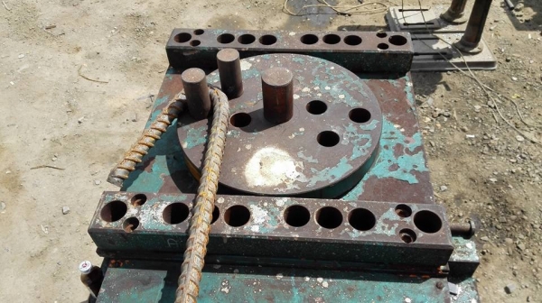 ** SOLD ** เครื่องดัดตัด2in1 BERGIN รุ่น BBC40A ดัด 40 mm / ตัด 32 mm(ใบมีดตัดมี2ข้างตัดได้2ฝั่ง)ไฟ 380V พร้อมใช้