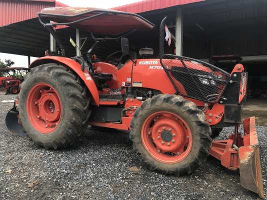 ขายรถไถคูโบต้า #M7040 สภาพนางฟ้า รถปี 59 ใช้งาน 534 ชั่วโมง รถมือ2 สภาพเหมือนใหม่ พร้อมอุปกรณ์ดันหน้า+ผาน7 #ราคา 768,000 บาท สนใจโทร 081-9136451 , 087-8390653  ขอดูรูปเพิ่มเติม Line:bow6451 ค่ะ #เล่มพร้อมโอน  #ราคาจัดส่งฟรี ค่ะ