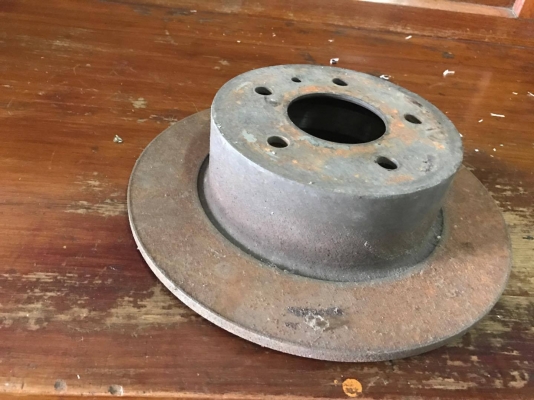 ขาย จานดิสก์ W123 รุ่น 300D ครับ