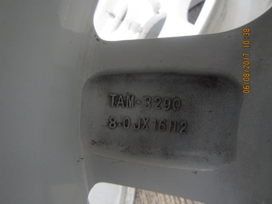 ขายล้อลายเบดเล่ 16นิ้ว 6รู 139.7 กว้าง 8 ขายล้อลายเบดเล่ 16นิ้ว 6รู 139.7 กว้าง 8