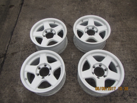 ขายล้อลายเบดเล่ 16นิ้ว 6รู 139.7 กว้าง 8 ขายล้อลายเบดเล่ 16นิ้ว 6รู 139.7 กว้าง 8