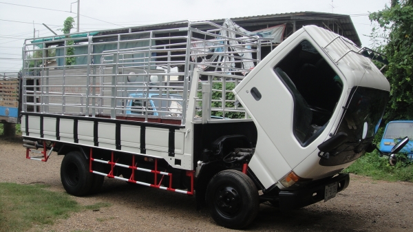 ISUZU NPR หัวการ์ตูน คัสฃีKS แอร์ ฟิล์ม เพาเวอร์ ยางเรเดียล6เส้น เครื่องแน่น คัสฃีสวย รถขับดีพร้อมใช