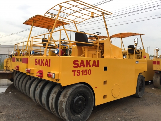 ขายด่วนรถบดล้อยาง9ล้อSAKAI TS150 ตรวจเช็คพร้อมใช้งาน เล่มทะเบียน