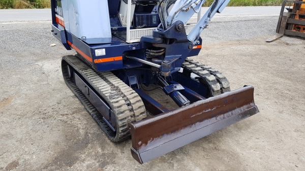 ขายด่วนรถแบคโฮKUBOTAคูโบต้าKX27เทียบเท่าPC30เครื่องคูโบต้า3สูบคอลโทนสั้นดีปั่มแรงรถนอกเพิ่งนำเข้ามาใหม่ยังไม่เคยใช้งานในเมืองไทยเลย