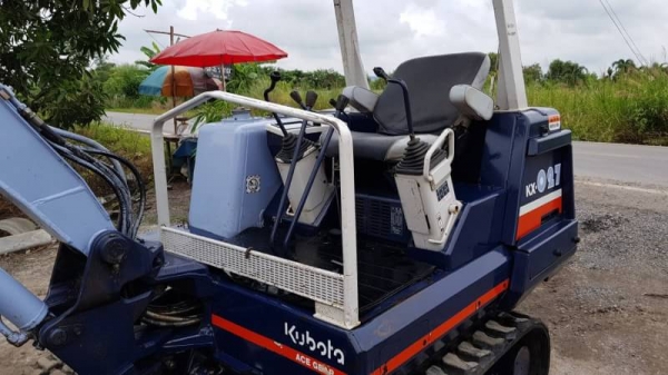 ขายด่วนรถแบคโฮKUBOTAคูโบต้าKX27เทียบเท่าPC30เครื่องคูโบต้า3สูบคอลโทนสั้นดีปั่มแรงรถนอกเพิ่งนำเข้ามาใหม่ยังไม่เคยใช้งานในเมืองไทยเลย