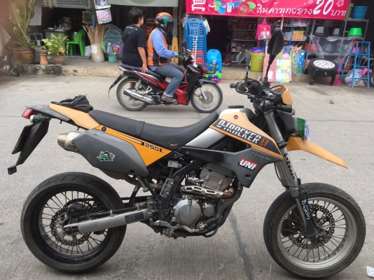 Kawasaki LX250V ปี 52เล่มโอน Kawasaki LX250V ปี 52เล่มโอน