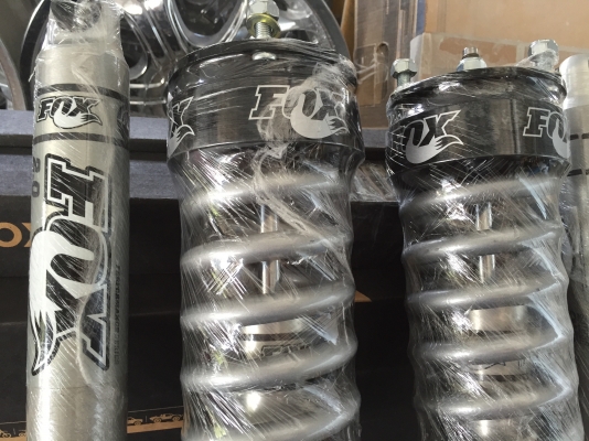 FOX Racing2.0 ใส่วีโก้4WD สภาพสวยวิ่งไม่เยอะ(เบิกใหม่มา59.000)