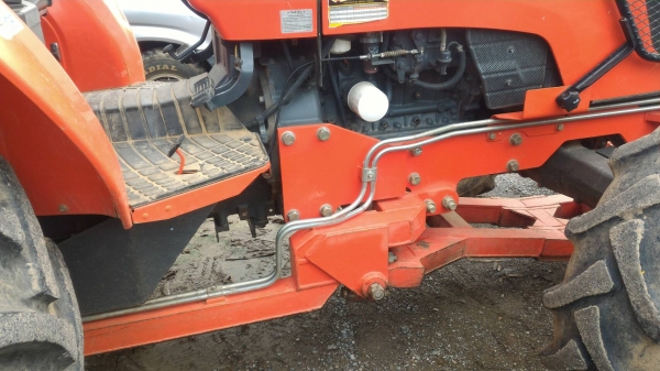 ขายรถไถ KUBOTA M8540 พร้อมดันหน้าและผาน7 สภาพสวยๆเดิมๆ เครื่องดี เกียร์ดี ไฮดี  ราคา 650,000 ราคาต่อรองได้ สนใจโทรคุยกันก่อนได้ครับ มีรถขนส่งบริการทั่วไทย ร้านสามย่านแทรคเตอร์ อ.แกลง จ.ระยอง โทร 0818618678 ,0899347475 id line=0818618678 id line=0917315475