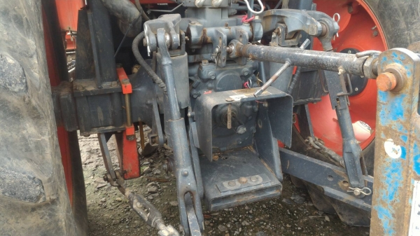 ขายรถไถ KUBOTA M8540 พร้อมดันหน้าและผาน7 สภาพสวยๆเดิมๆ เครื่องดี เกียร์ดี ไฮดี  ราคา 650,000 ราคาต่อรองได้ สนใจโทรคุยกันก่อนได้ครับ มีรถขนส่งบริการทั่วไทย ร้านสามย่านแทรคเตอร์ อ.แกลง จ.ระยอง โทร 0818618678 ,0899347475 id line=0818618678 id line=0917315475