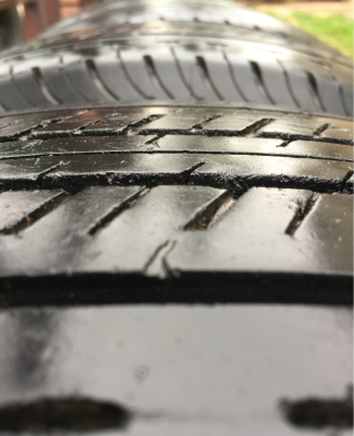 ยาง Bridgestone 215 70 16 ปี15 ดอกเต็ม ใช้ยาว ราคาไม่แพง