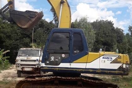ขาย 690,000 บาท KOBELCO SK200 MARK 3  เครื่องดี ปั้มแรง โช่หนา เอวแน่น ไฟฟ้าครบ เอกสารเล่มทะเบียน  รถอยู่ จ.นครพนม โทร&amp;ไอดีไลน์ 0610710295