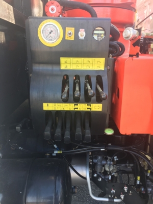 เครนติดรถบรรทุกของใหม่ เครนติดรถบรรทุกของใหม่