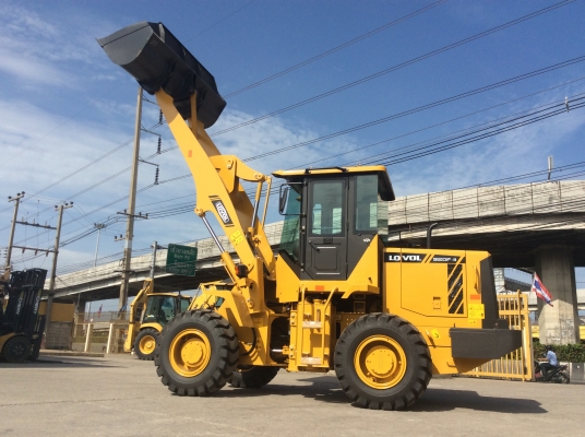 ใหม่!!ขายรถตักล้อยาง LOVOL รุ่น FL920F-II LONG ARM เหมาะสำหรับงานเกษตรแข็งแรงทนทานใช้งานและบำรุงรักษาง่าย ไม่เคยใช้งานในไทยมาก่อน
