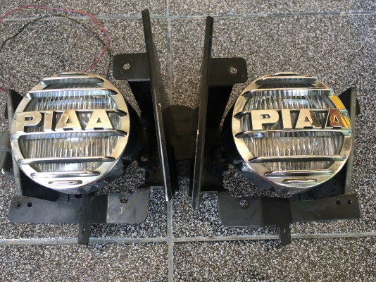 สปอตไลท์ PIAA