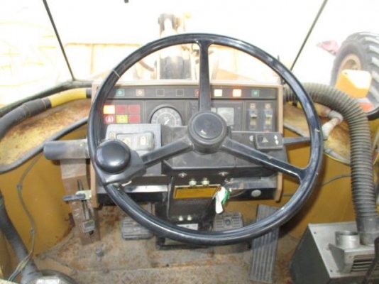 ขายรถตักล้อยาง CAT 910F ขายรถตักล้อยาง CAT 910F