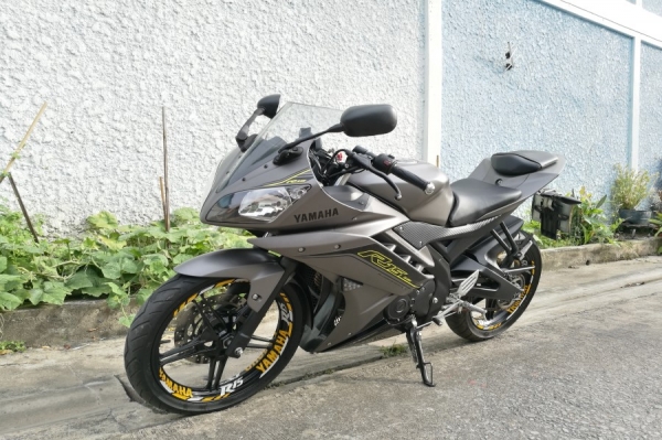 R15 2016 วิ่ง7000 รถบ้านแท้ มือเดียว เล่มชุดโอนครบ ภาษีไม่ขาด