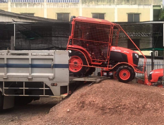 สินค้าเข้าใหม่ รถแทรกเตอร์มือสอง #คูโบต้าB2140 4WD สภาพนางฟ้า ราคา  210,000 บ. พร้อมโครงกันอ้อยและโรตาลี่RX85 ระบบสมบูรณ์ จดทะเบียนปี 57 ผ่านการใช้งานมา 162 ชม.สีเดิมๆ จัดส่งอำเภอศรีสัชนาลัยจังหวัดสุโขทัย